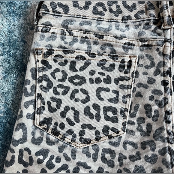 Girls DL1961 LUCY Shorts  cute animal print shorts size 12 - Picture 3 of 10